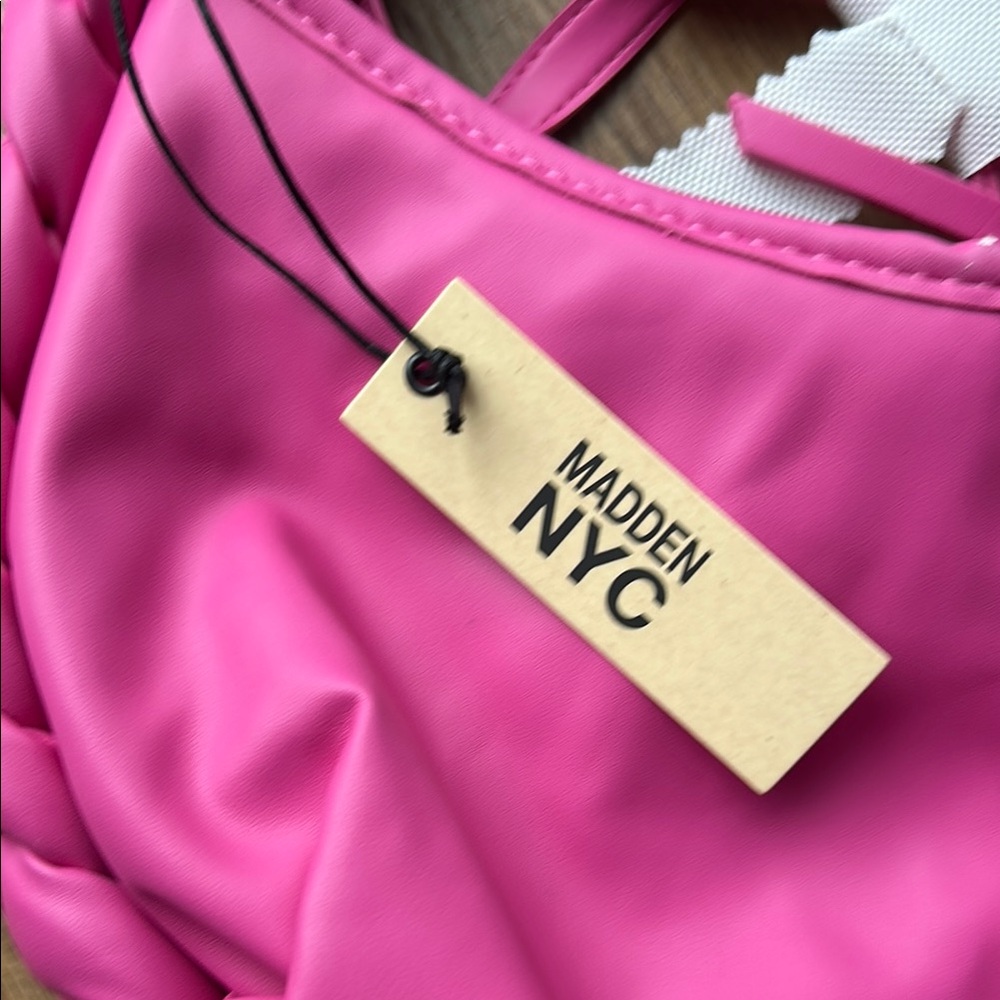 Steve Madden Pink Shoulder Bag with Braided Handle and Crescent Shape - Picture 3 of 7